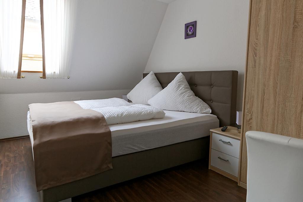 Hotel Huettl - Garni วอร์มส์ ห้อง รูปภาพ